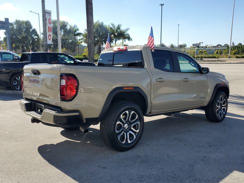 Used 2023 GMC Canyon AT4 w/ AT4 Premium Package image 5