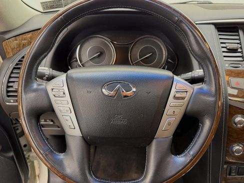 Used 2016 INFINITI QX80 4WD w/ Signature Edition Package image 43