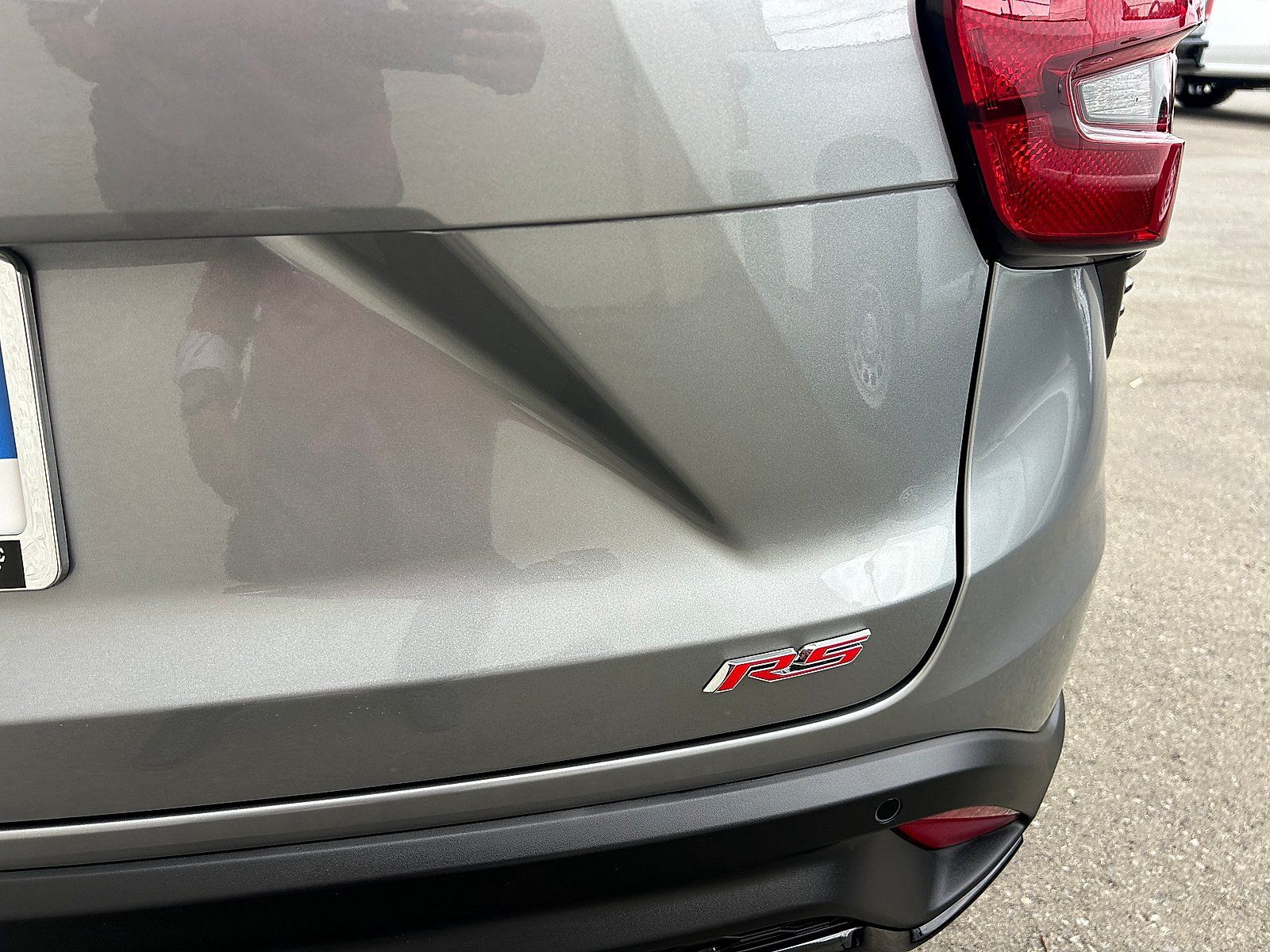 New 2026 Chevrolet Trax RS w/ Sunroof Package FWD image 9
