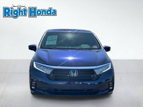 Used 2024 Honda Odyssey EX image 9
