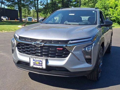 New 2026 Chevrolet Trax RS FWD image 6