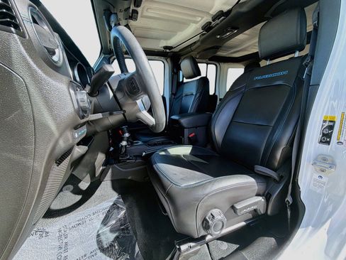 Used 2023 Jeep Wrangler Unlimited Rubicon 4xe w/ Cold Weather Group AWD/4WD image 13