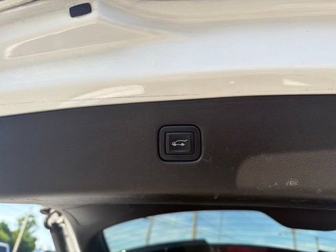 Used 2023 Chevrolet Blazer RS w/ Enhanced Convenience Package FWD image 34