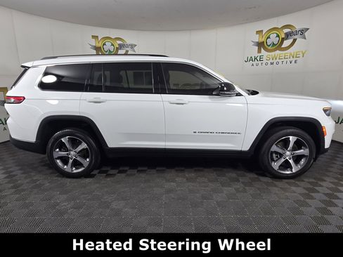 Used 2023 Jeep Grand Cherokee L Limited image 11