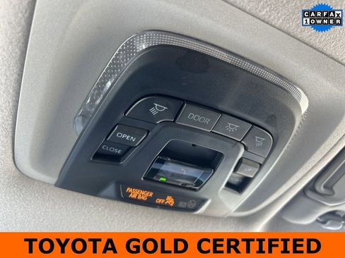 Certified 2024 Toyota Corolla Cross XLE image 15