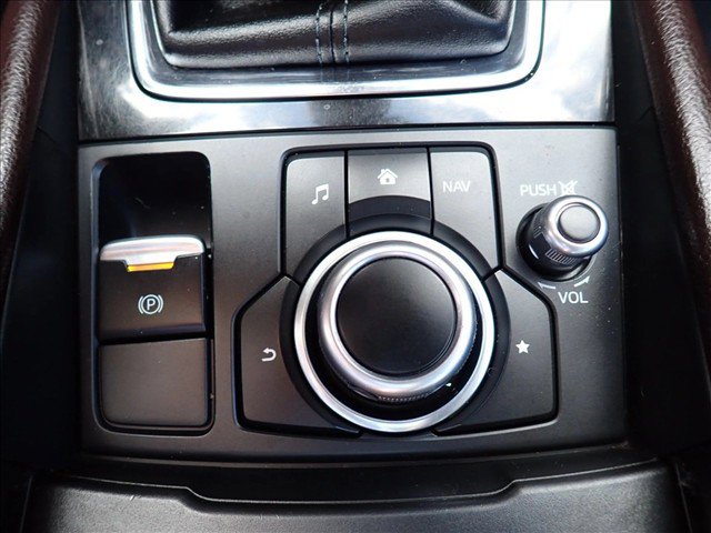 Used 2017 MAZDA MAZDA3 Grand Touring w/ Premium Equipment Package FWD image 17