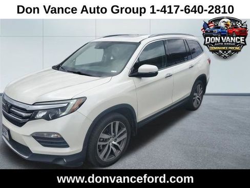 Used 2016 Honda Pilot Touring image 1
