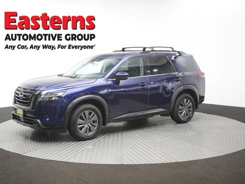 Used 2023 Nissan Pathfinder SV w/ SV Premium Package AWD/4WD image 58
