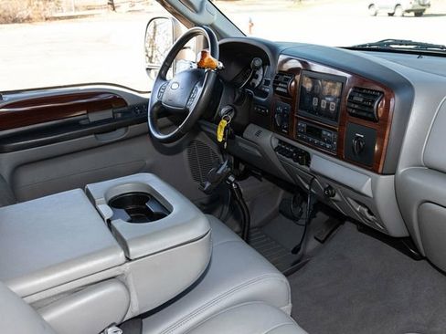Used 2006 Ford F350 4x4 Crew Cab Super Duty image 62