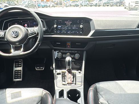 Used 2019 Volkswagen Jetta GLI Autobahn FWD image 17