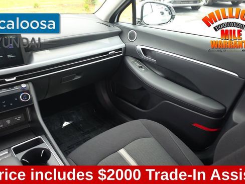 Used 2025 Hyundai Sonata SEL FWD image 28