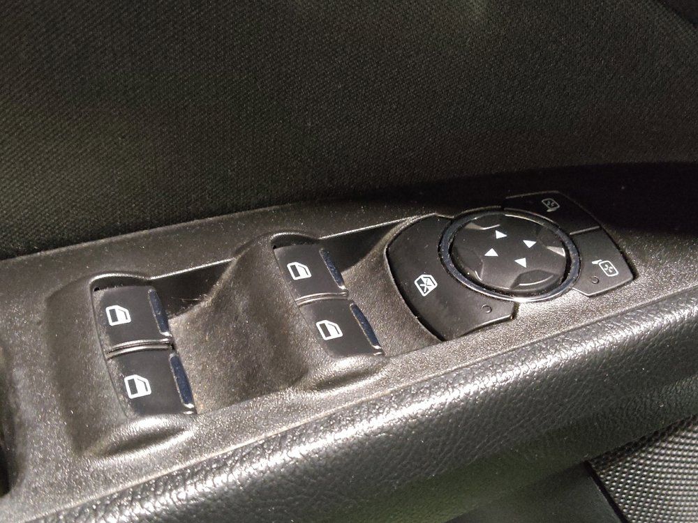 Used 2018 Ford Fusion SE w/ Fusion SE Technology Package FWD image 27