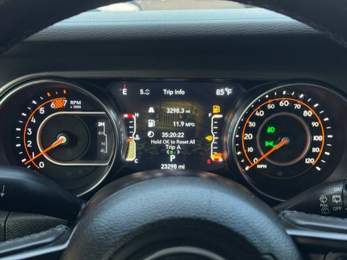 Used 2023 Jeep Wrangler Unlimited Sport AWD/4WD image 53