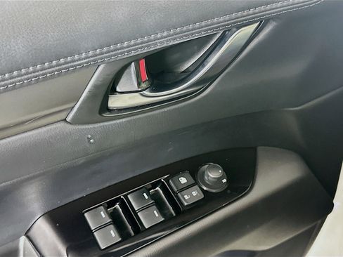 Used 2022 MAZDA CX-5 AWD 2.5 S w/ Preferred Package image 15