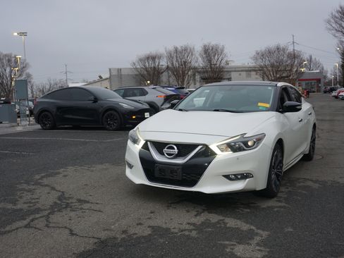 Used 2017 Nissan Maxima 3.5 SL image 1