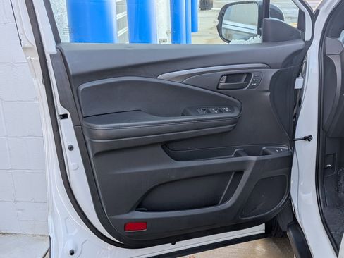 Certified 2023 Honda Passport EX-L image 13