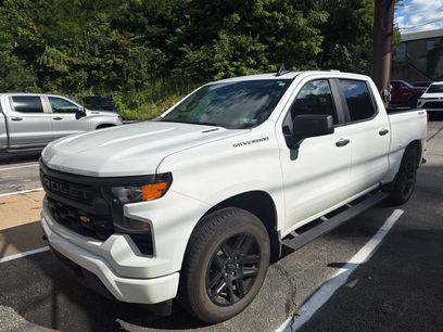 Used 2025 Chevrolet Silverado 1500 Custom w/ LPO, Dark Essentials Package