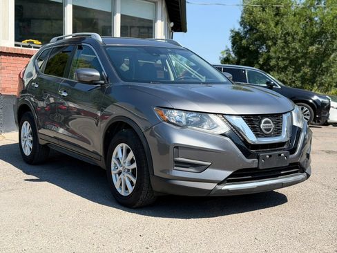 Used 2019 Nissan Rogue SV AWD/4WD image 1