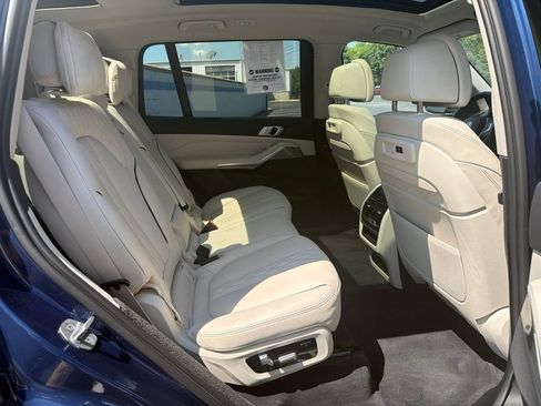 Used 2022 BMW X7 xDrive40i w/ Executive Package AWD/4WD image 24