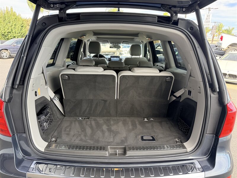 Used 2015 Mercedes-Benz GL 450 4MATIC image 24