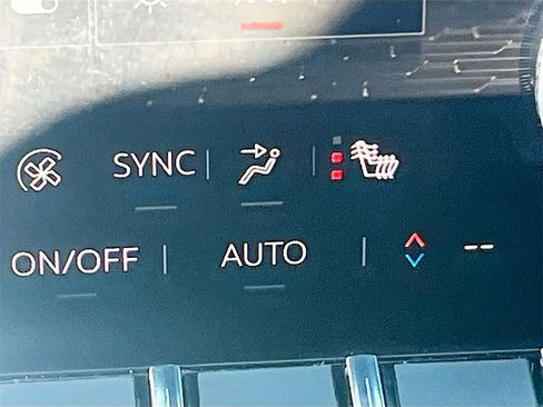 Used 2024 GMC Acadia Denali w/ Super Cruise Package image 21