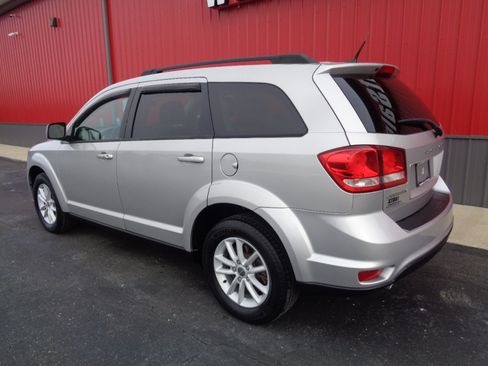 Used 2013 Dodge Journey SXT w/ Flexible Seating Group image 7