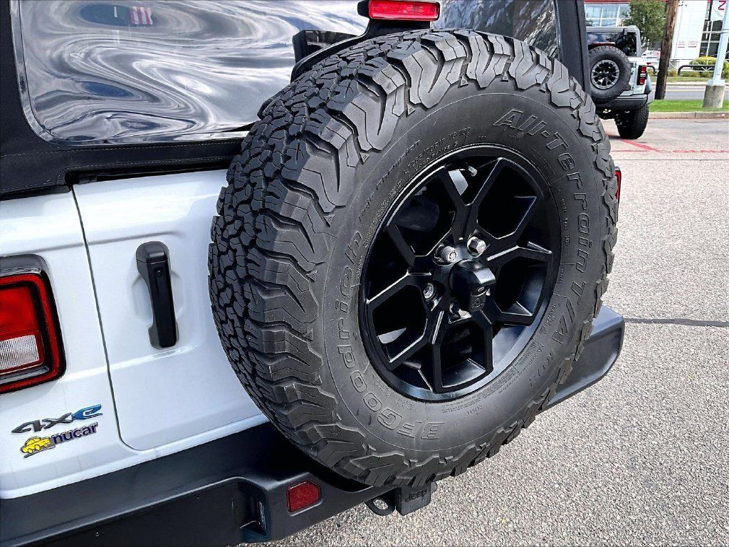 Used 2024 Jeep Wrangler Unlimited AWD/4WD image 27