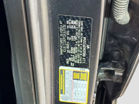 Used 2023 Kia Soul LX w/ LX Technology Package FWD image 31