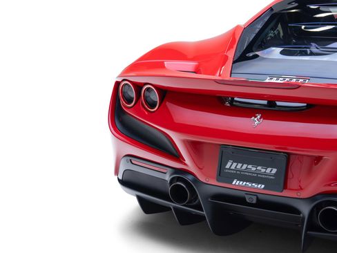 Used 2021 Ferrari F8 Tributo RWD image 44