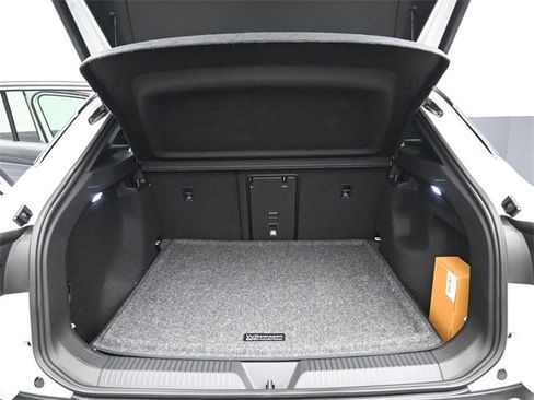 New 2025 Volkswagen ID.4 Pro S image 12