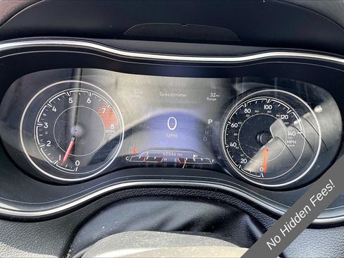 Used 2019 Jeep Cherokee Limited AWD/4WD image 17