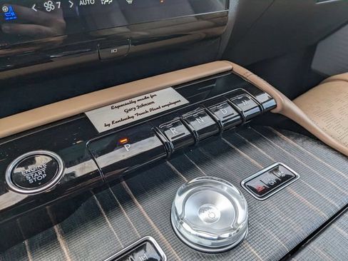 Used 2025 Lincoln Navigator Black Label AWD/4WD image 29