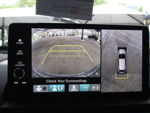 Used 2025 Honda Pilot Black Edition image 38