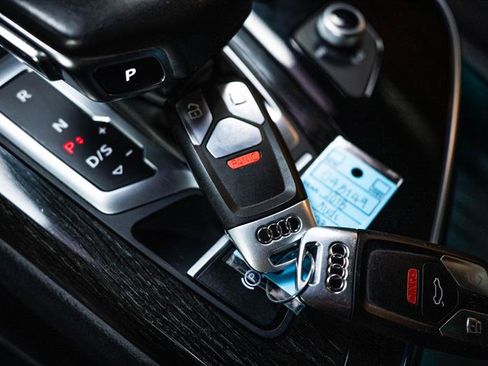 Used 2018 Audi Q7 3.0T Prestige image 24