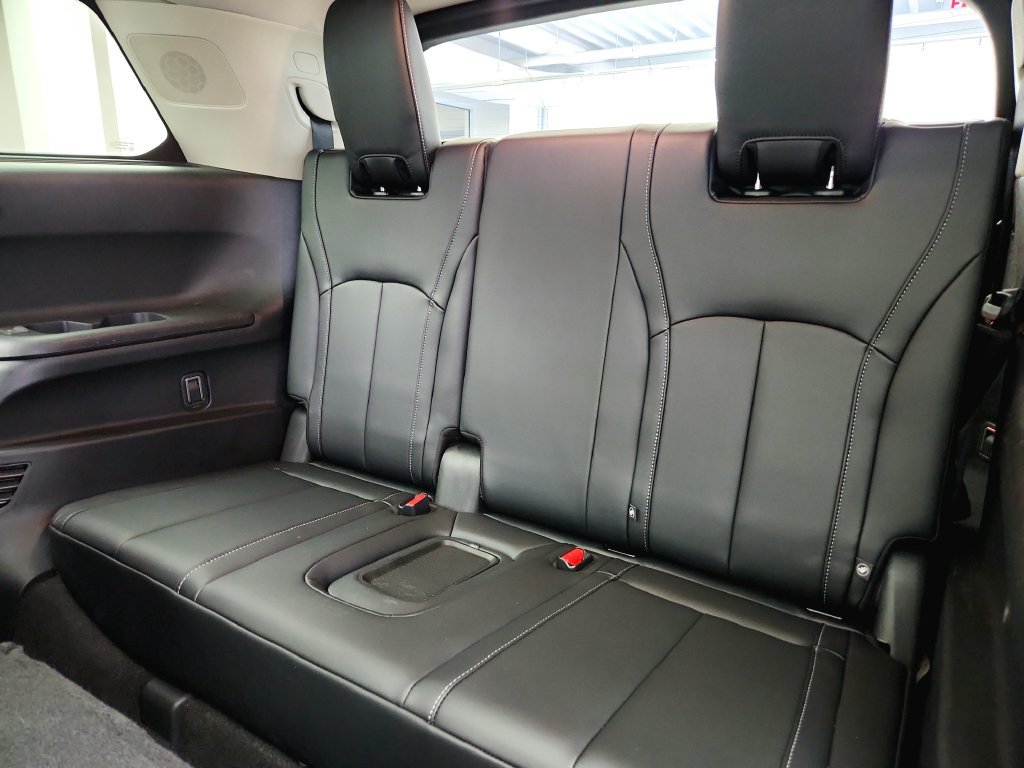 Used 2023 INFINITI QX60 Luxe AWD/4WD image 22