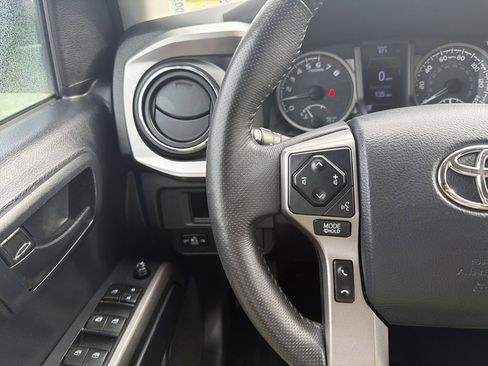 Used 2019 Toyota Tacoma SR5 image 26