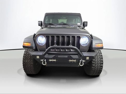 Used 2018 Jeep Wrangler Unlimited Sport S AWD/4WD image 2