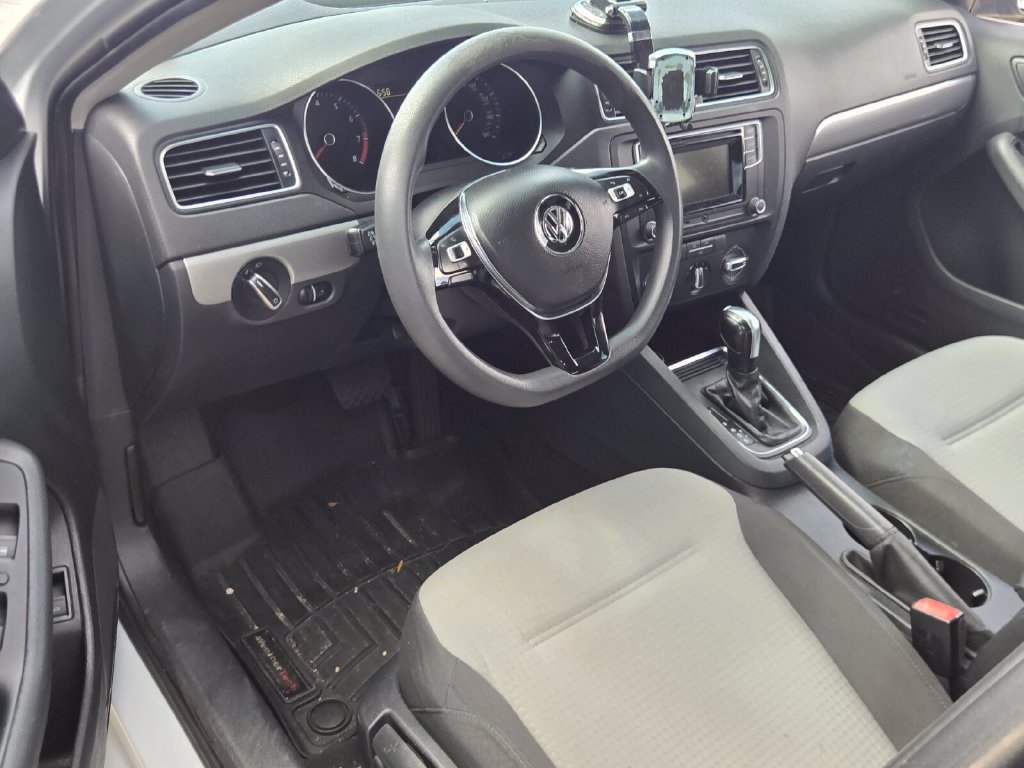 Used 2017 Volkswagen Jetta S FWD image 9