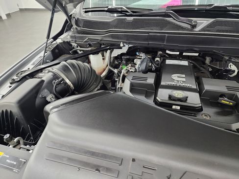 Used 2024 RAM 2500 Laramie w/ Night Edition image 18