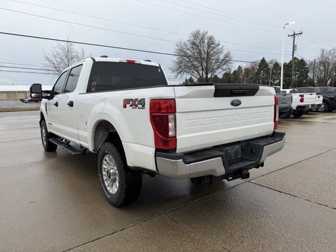 Used 2022 Ford F250 XLT w/ FX4 Off-Road Package image 6