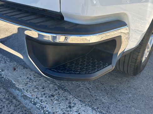 Used 2023 Chevrolet Silverado 1500 LT image 45