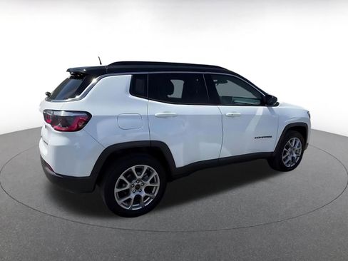Used 2025 Jeep Compass Limited AWD/4WD image 15