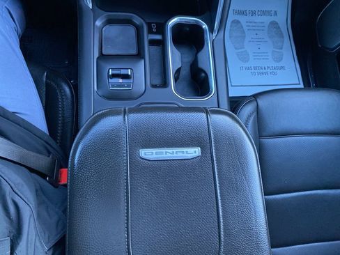 Used 2024 GMC Sierra 3500 Denali w/ Denali Reserve Package image 23