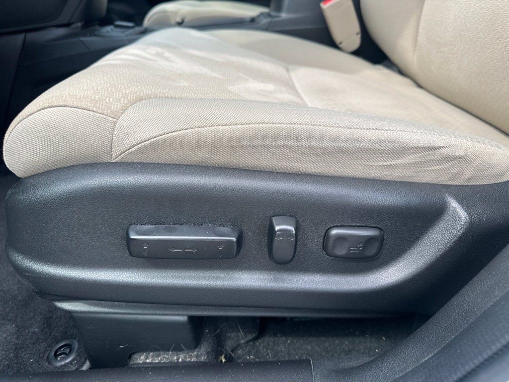 Used 2015 Honda CR-V EX image 18
