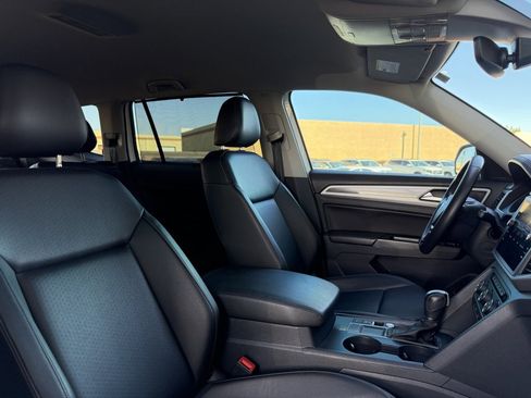 Used 2018 Volkswagen Atlas SE image 43