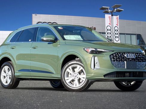 New 2025 Audi Q5 Premium image 2