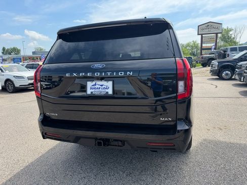 Used 2025 Ford Expedition Max Active AWD/4WD image 4