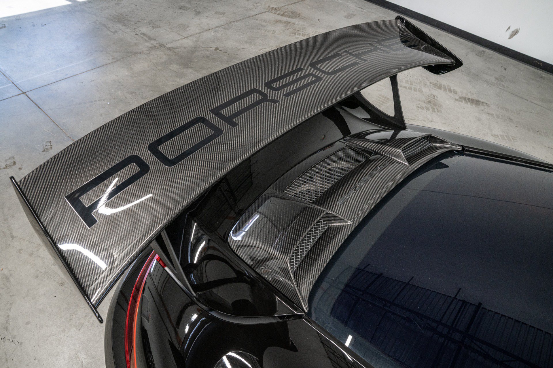Used 2018 Porsche 911 GT2 RS RWD image 34