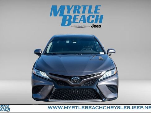 Used 2020 Toyota Camry XSE image 9