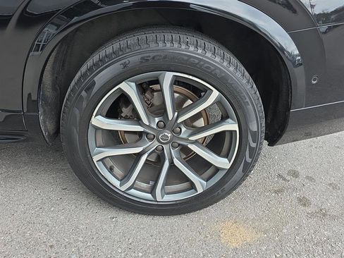 Used 2019 Volvo XC90 T6 Momentum w/ Advanced Package image 11